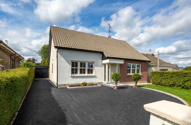 Kia, 67 Annaverna Drive, &Aacute;rd Easmuinn, Dundalk, Co. Louth - Click to view photos