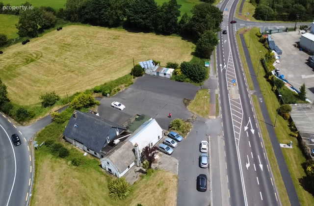 Renowned Licenced Premises, &amp; Attached House, Carroll's Cross, Ballyshunnock, Co. Waterford, Kilmeadan, Co. Waterford - Click to view photos
