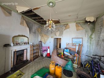 11 Marine Parade, Kilkee, Co. Clare - Image 2