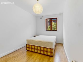 Apartment 13, Blackhall Square, Dublin 7 - Image 5