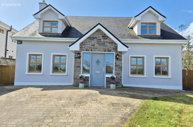 12 Cnoc Na Gcaor, Abbeyknockmoy, Tuam, Co. Galway - Click to view photos