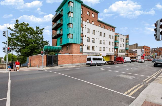 Apartment 10, Bridgewater Hall, Summerhill Parade, Dublin 1 - Click to view photos