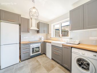 11 Rathbawn Avenue, Castlebar, Castlebar, Co. Mayo - Image 5