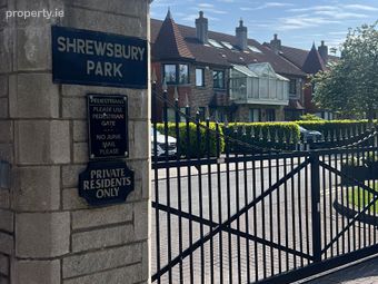 Apartment Shrewsbury Park, Dublin 4, Dublin 4 - Image 2