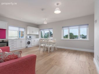 1 Honeysuckle House Dublin Road, Shankill, Rathmichael, Co. Dublin