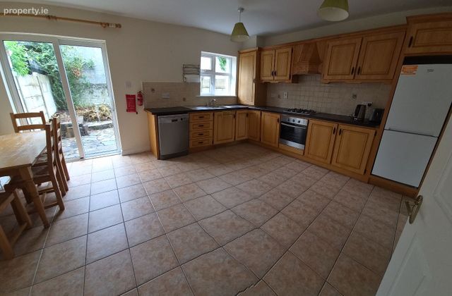 Robertshill, Circular Road, Kilkenny, Co. Kilkenny - Click to view photos