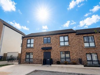 44 The Green, Belview Wood, Maryborough Ridge, Douglas, Co. Cork - Image 2