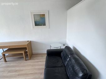 Apartment 34, Ashurst, Mount Merrion Avenue, Black, Stillorgan, Co. Dublin - Image 4