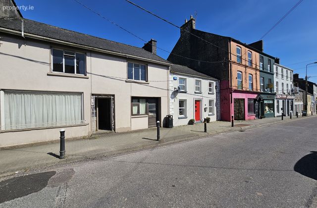 13 Percival Street, Kanturk, Co. Cork - Click to view photos