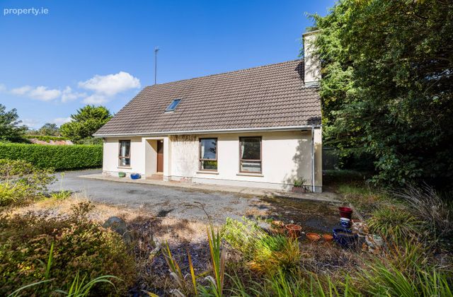 Rerrin, Tobersool Lane, Balscaddan, Co. Dublin - Click to view photos