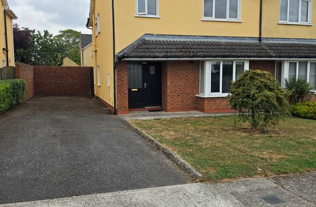 31 Earls Court, Athy, Athy, Co. Kildare - Click to view photos