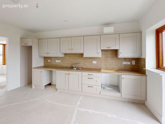 62 Macregol Pairc, Birr, Co. Offaly - Image 2