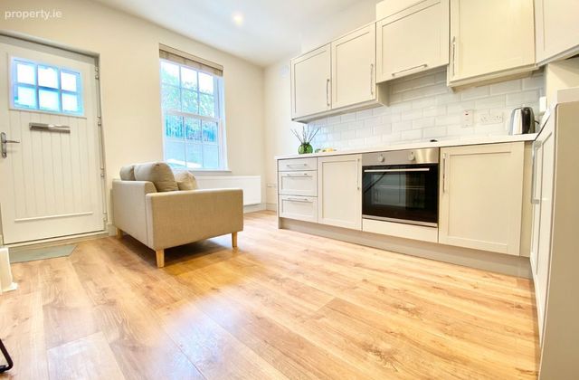Shannon Terrace, Dublin 8, Kilmainham, Dublin 8 - Click to view photos