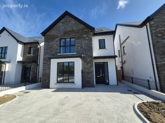 8 Abbey Lane, Mountain Road, Carrigaline, Co. Cork - Image 2