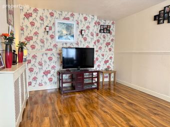 10 Drumcairn Green, Dublin 24, Tallaght, Dublin 24 - Image 3