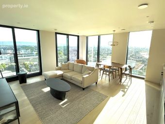 Apartment 1404, The Residence, College Square, Tar, Dublin 2