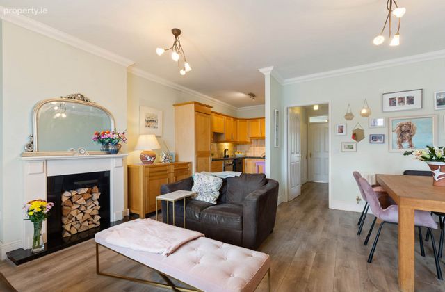 54 Beechdale Court, Ballycullen, Dublin 24, Co. Dublin, Ballycullen, Dublin 24 - Click to view photos