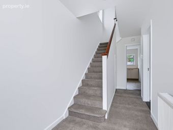 39 Trimleston Gardens, Booterstown, Co. Dublin - Image 2