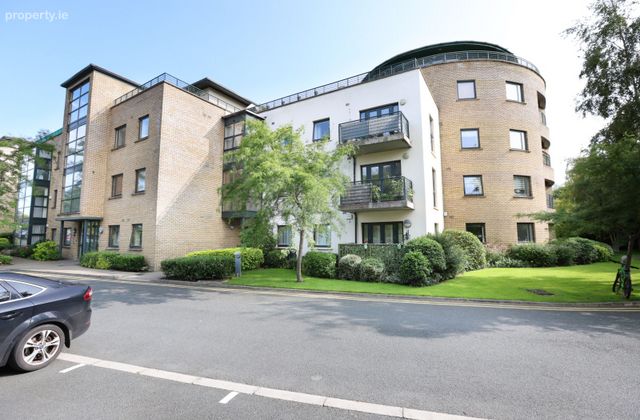 Marlay View, Ballinteer, Dublin 16 - Click to view photos