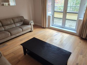 52 Collegefort, Castleknock, Strawberry Beds, Co. Dublin - Image 2