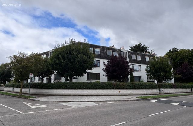 Apartment 9, Johnstown House, Glasnevin, Dublin 11 - Click to view photos