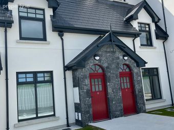10 Oak Avenue, Rathkeale Road, Adare, Co. Limerick, Adare, Co. Limerick