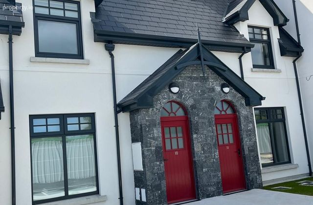 10 Oak Avenue, Rathkeale Road, Adare, Co. Limerick, Adare, Co. Limerick - Click to view photos