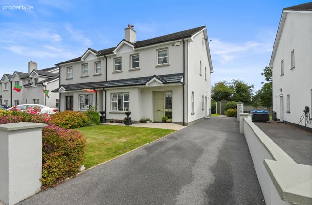 18 Lowpark Avenue, Charlestown, Co Mayo, Charlestown, Co. Mayo - Click to view photos