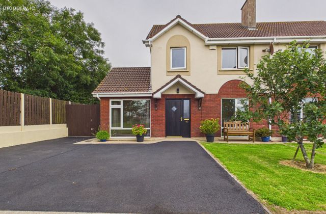 40 Cuan Na Greine, Crooke, Passage East, Co. Waterford - Click to view photos