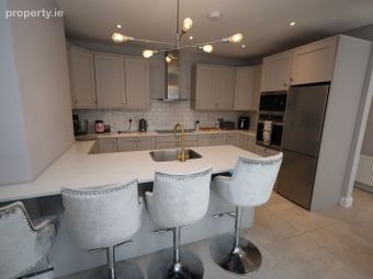 24 Summerstown Grove, Glasheen, Glasheen, Co. Cork - Image 4