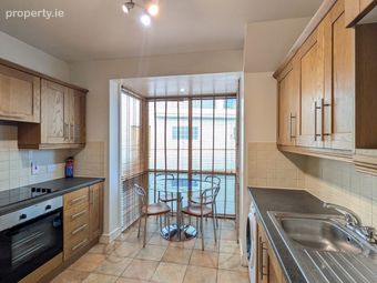 Apartment 58, 150 Howth Road, Clontarf, Dublin 3 - Image 3