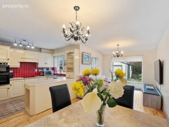 48 Hawthorn Drive, Ballea Woods, Carrigaline, Co. Cork - Image 3
