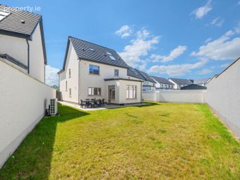 7 Clover Lawn, Janeville, Carrigaline, Co. Cork - Image 3