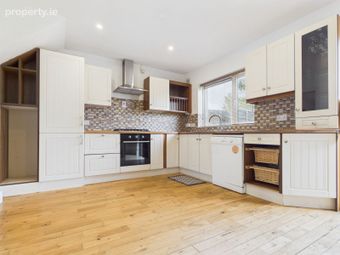 14 D&uacute;n Coran, Sweetfields, Youghal, Co. Cork - Image 4