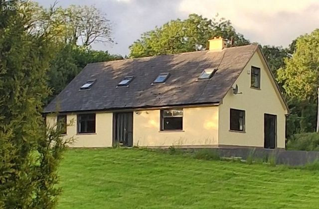 Castlegrey, Kildimo, Kilbreedy, Co. Limerick - Click to view photos
