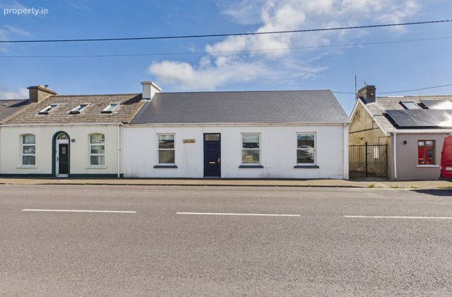 Liddane House, Gratten Street, Kilkee, Kilkee, Co. Clare - Click to view photos