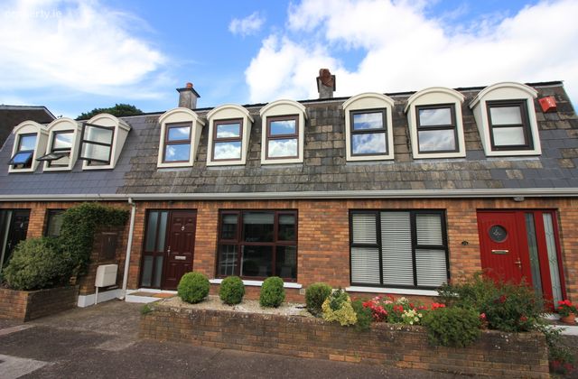 32 Rockcliffe Village, Blackrock Road, Blackrock, Co. Cork - Click to view photos