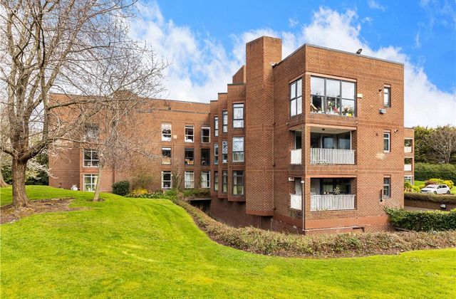 23 Greenfield Manor, Donnybrook, Dublin 4, Donnybrook, Dublin 4 - Click to view photos