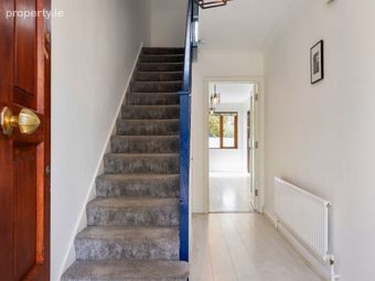 8 Avondale Lawn, Blackrock, Blackrock, Co. Dublin - Image 2