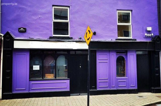 Upper Bridge Street, Killorglin, Co. Kerry - Click to view photos