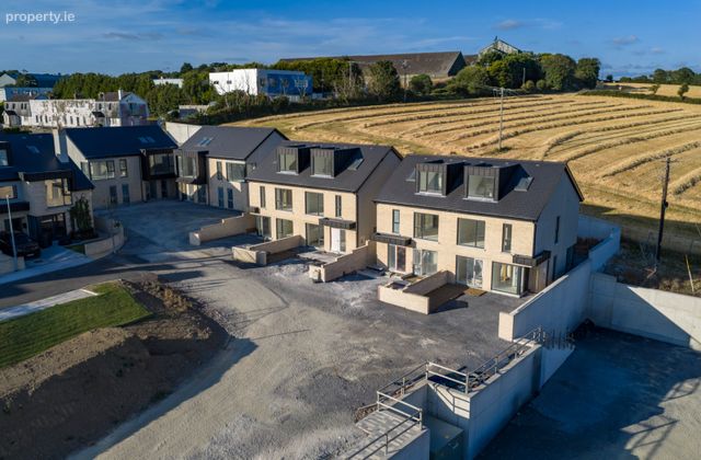 Four Bedroom Townhouse With Glazed Box Bay Living, Watersland, Kinsale, Kinsale, Co. Cork - Click to view photos