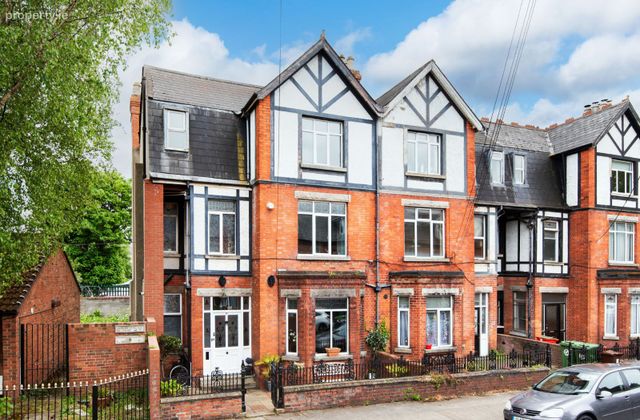 13 Woodstock Gardens, Ranelagh, Dublin 6 - Click to view photos