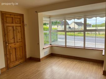 12 Valley Walk, College Wood, Mallow, Co. Cork - Image 4