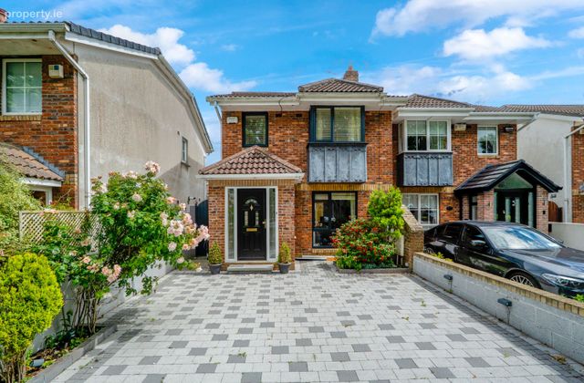 Esker Wood Drive, Lucan, Lucan, Co. Dublin - Click to view photos