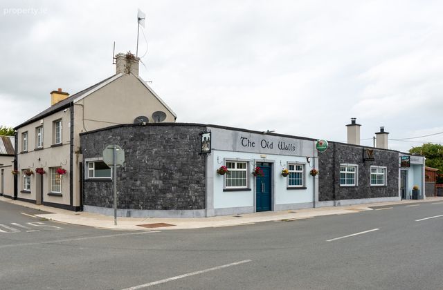The Old Walls, Rockspring, Liscarroll, Liscarrol, Co. Cork - Click to view photos
