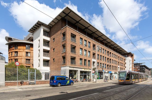 4 Gandon House, Custom House Square, Ifsc, Dublin 1, IFSC, Dublin 1 - Click to view photos
