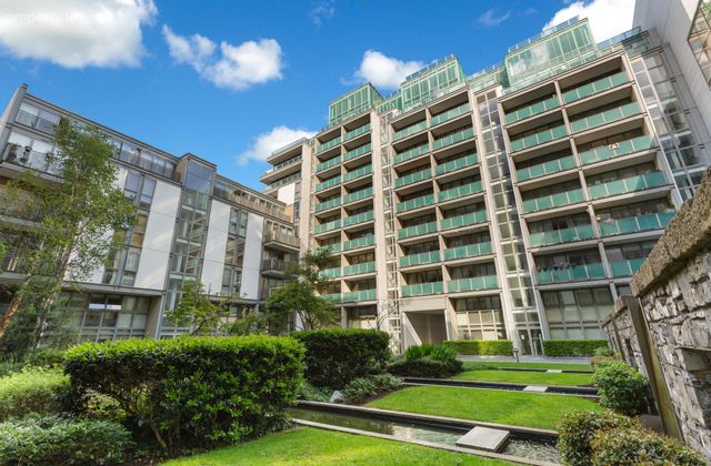 42 Saunders House, Spencer Dock, Ifsc, Dublin 1, IFSC, Dublin 1 - Click to view photos