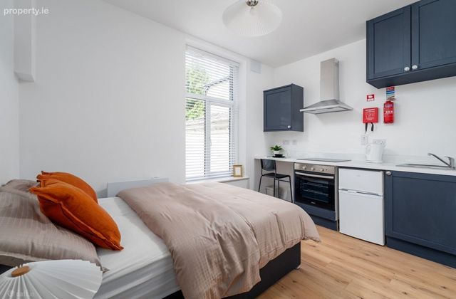Botanic Road (f2), Glasnevin, Dublin 9 - Click to view photos