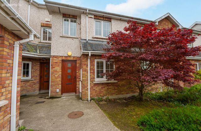 11 The Courtyard, Jacob's Island, Mahon, Co. Cork - Click to view photos