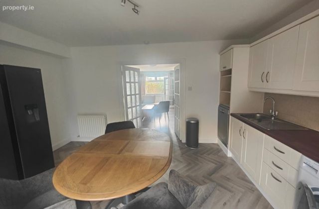 7a Mcdaniels Apartments, Brittas Bay, Co. Wicklow, Ardanairy, Co. Wicklow - Click to view photos